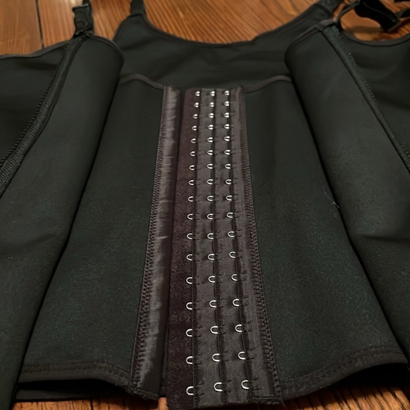BLACK CORSET. SIZE XL - Picture 6 of 7